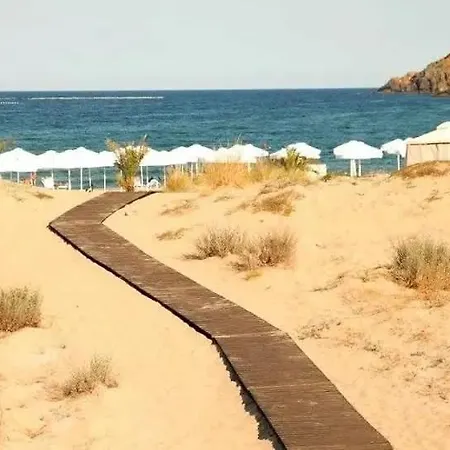 Apartmán Beachfront 100 M From Smokinya Kavatsi By Flat Manаger Djuni